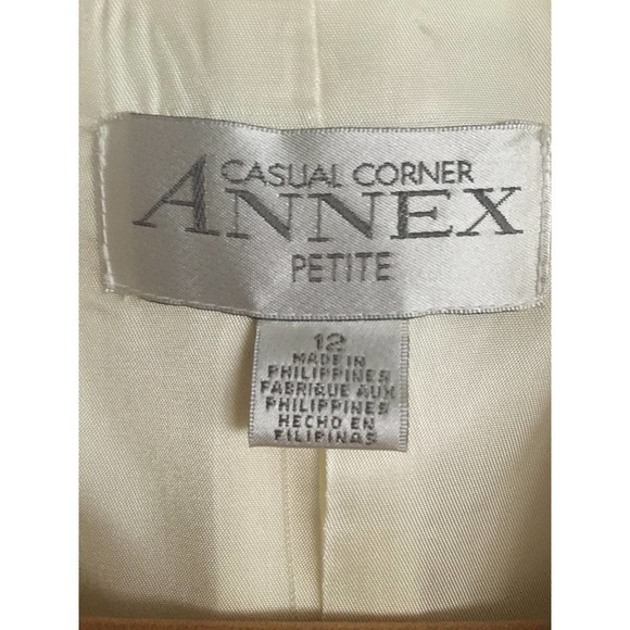 Vintage Casual Corner Women’s Two-Piece Suit in White - Picture 8 of 8